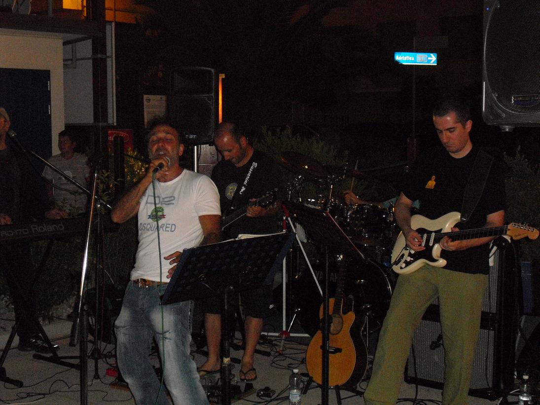 Roxy Bar Mario 2010